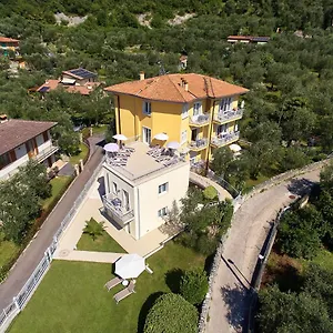  Aparthotel La Pervinca